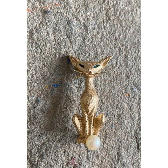 Vintage Marcel Boucher 7871 Siamese Cat Genuine Pearl Pin Brooch Gold Tone - Picture 1 of 7